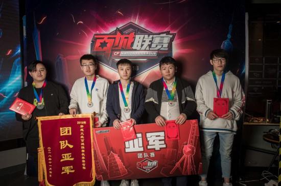 Legacy 被打破了！ Moham 成为第一位在 LPL 中首发的韩国选手，创造了 Oh My God 13年历史的新纪录！