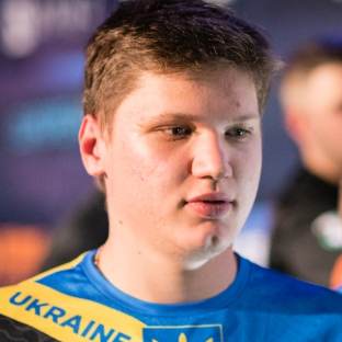 iM谈到NAVI的挣扎：“每一场首局或者首图，我们都有点挣扎”